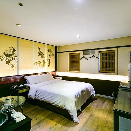 Film 37.2 Hotel Seoul Exterior photo