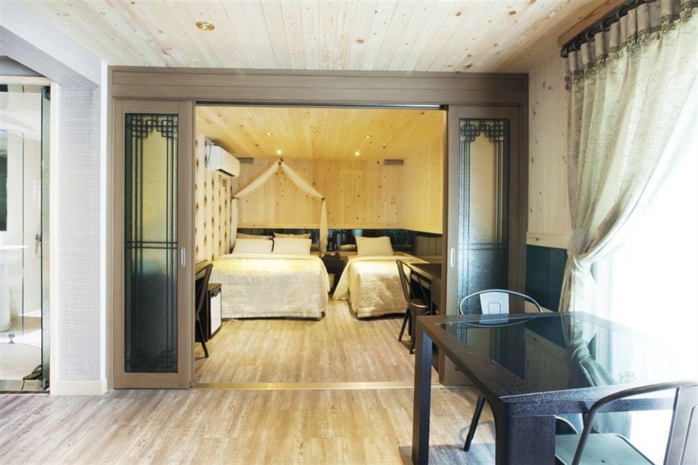 Film 37.2 Hotel Seoul Exterior photo
