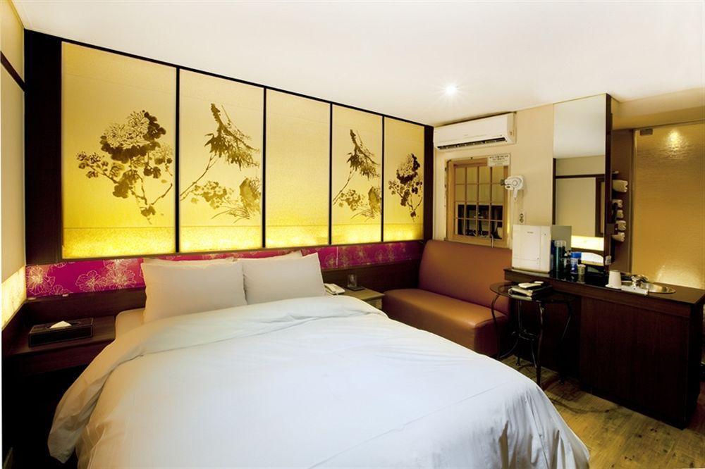 Film 37.2 Hotel Seoul Exterior photo