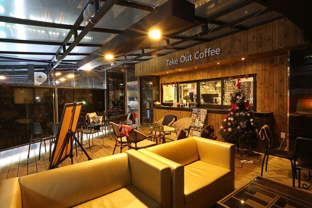 Film 37.2 Hotel Seoul Exterior photo